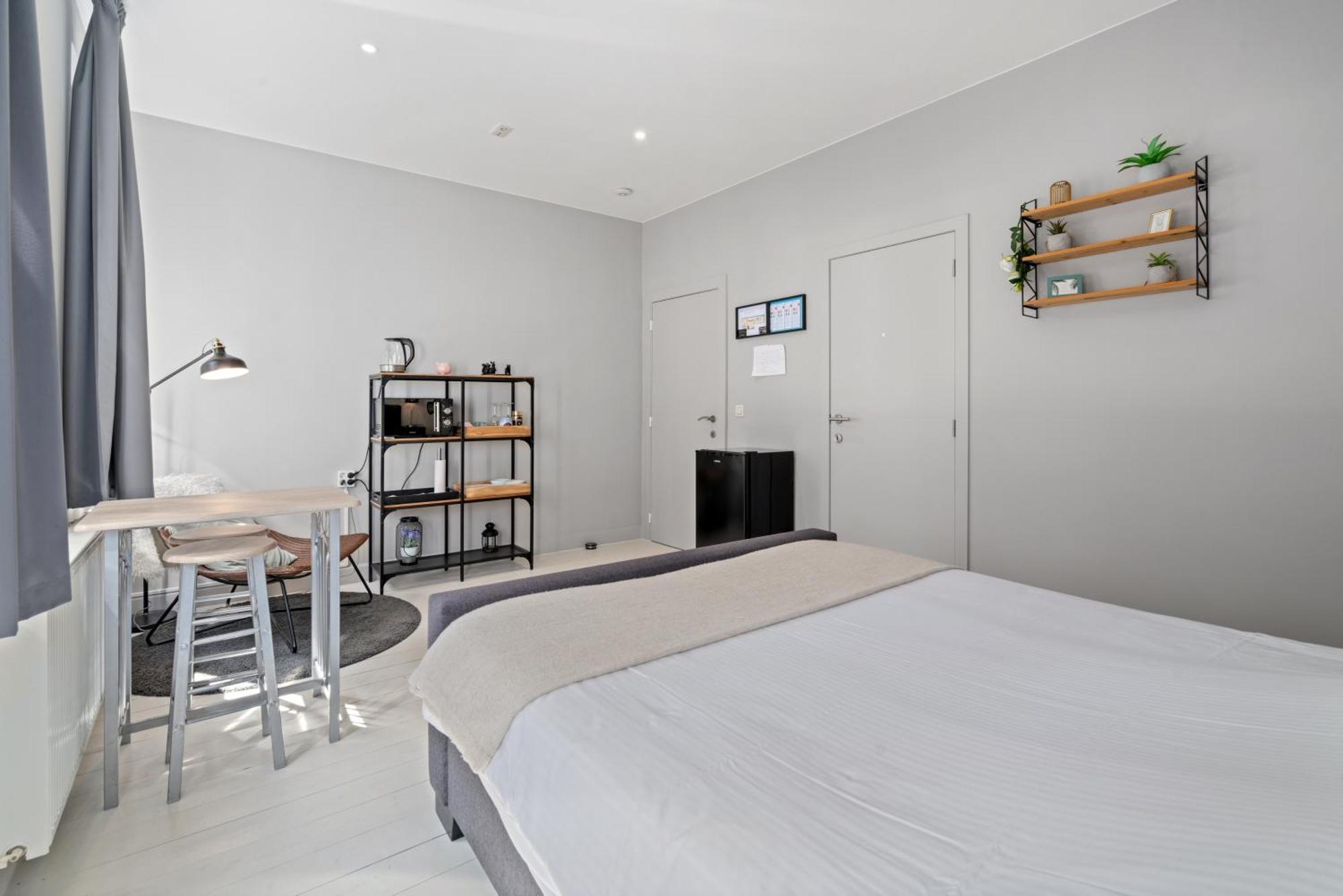 Spacious Guest Suites Near Historic Market - 5 Min Walk Brugge Buitenkant foto